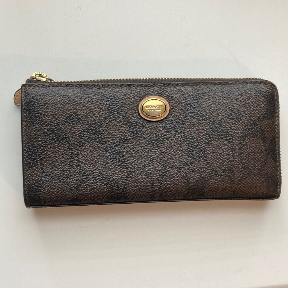 Coach wallet